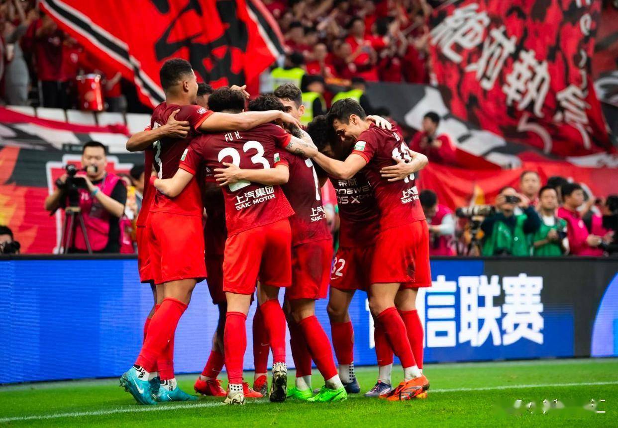 关于恒大对阵鲁能，两队实力堪称均衡的信息
