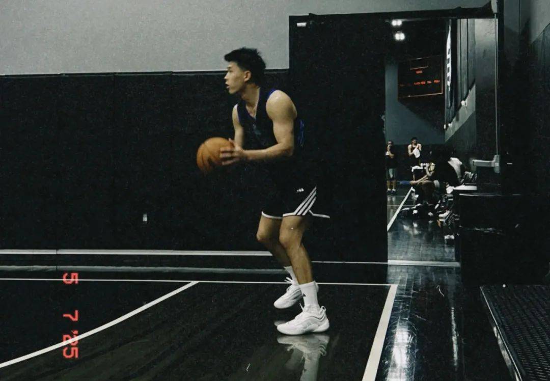 关于NBA选秀落选！媒体人：林葳的NBL潜在下家有凤凰、子弹和坎斯大班的信息