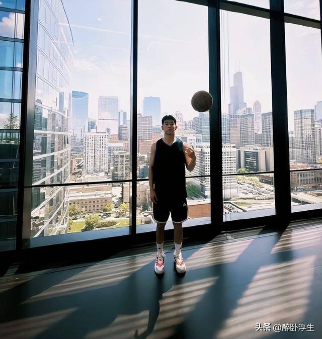 关于NBA选秀落选！媒体人：林葳的NBL潜在下家有凤凰、子弹和坎斯大班的信息