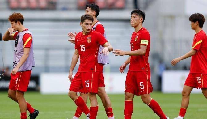 国足东亚杯或启用国青前场攻击群王钰栋蒯纪闻有望联手