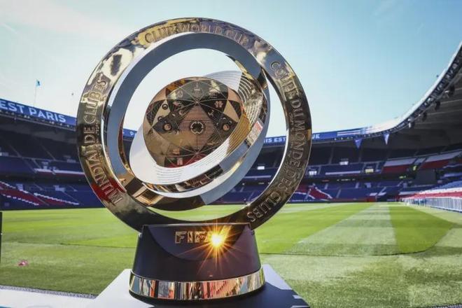 包含FIFA评世俱杯十大冷门:巴黎3度上榜决赛输球不算第1的词条
